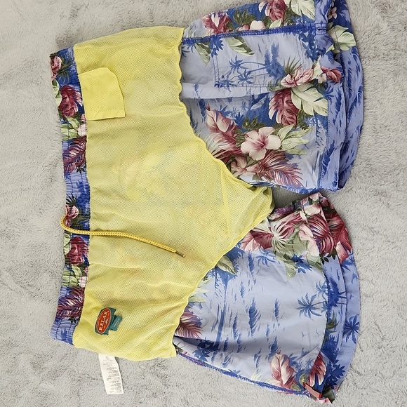 Tommy Bahama men's Blue floral XXL swim trunks - Picture 6 of 9